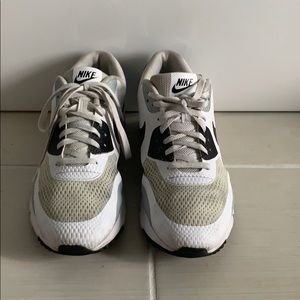 Men’s Nike Air Max- worn twice!!